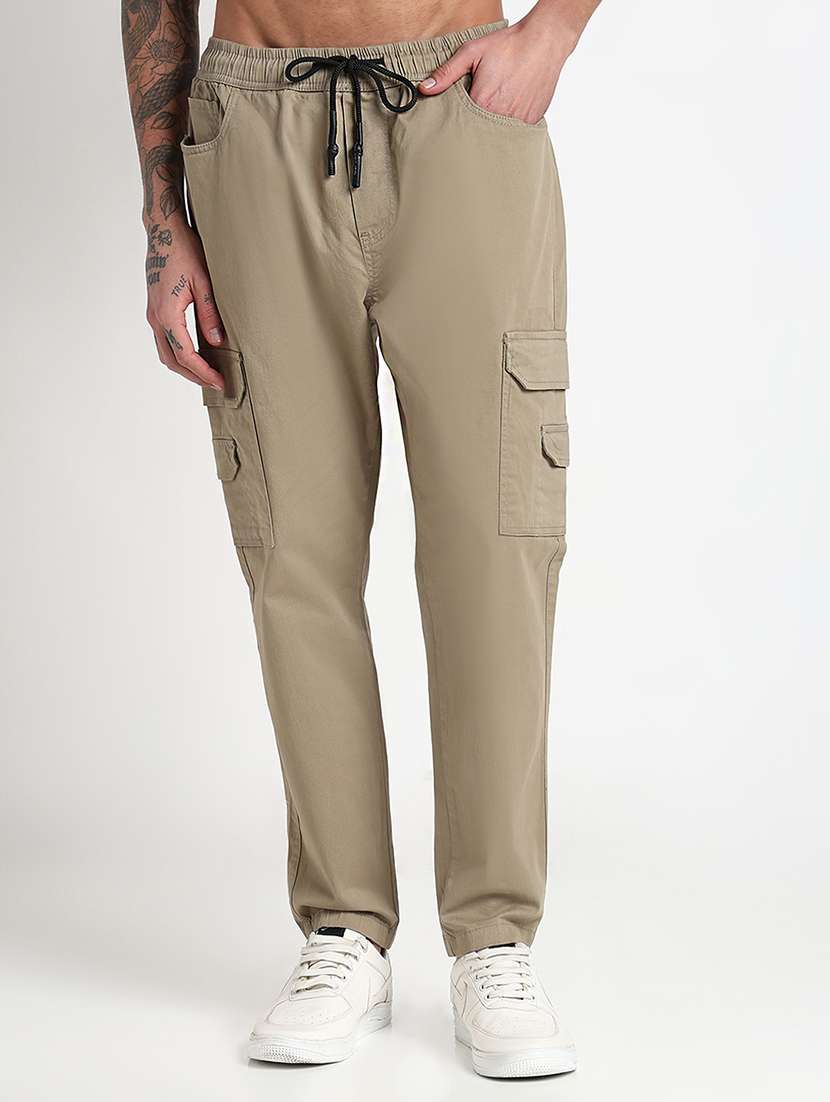 men beige solid mid rise cargo - 21908890 -  Standard Image - 1