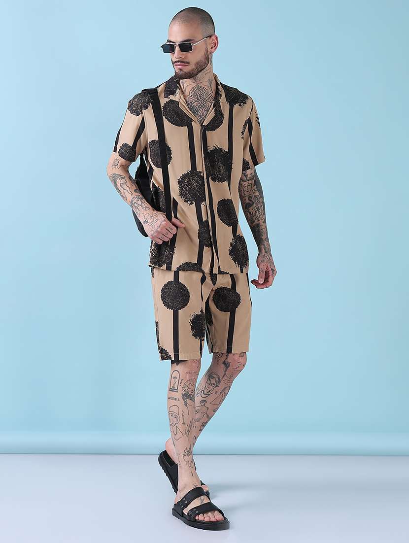 men cuban collar shorts & shirt co ords set - 21908936 -  Standard Image - 4
