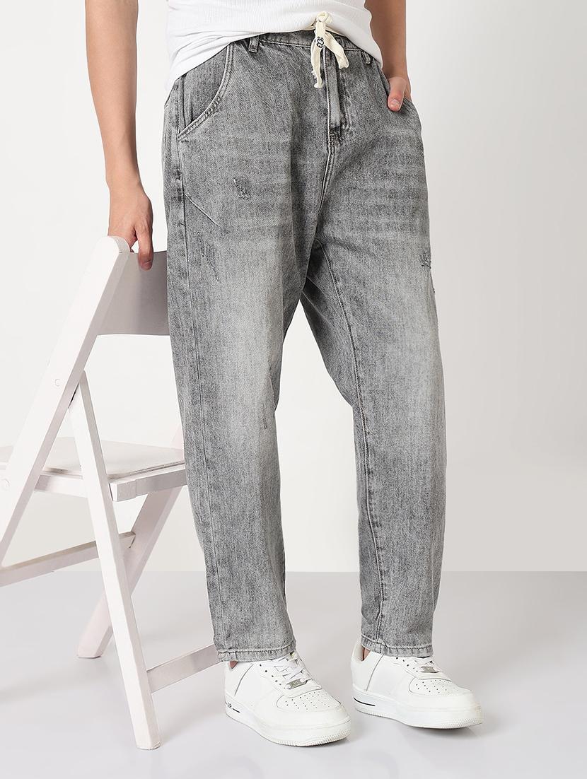 men solid mid rise straight fit jean