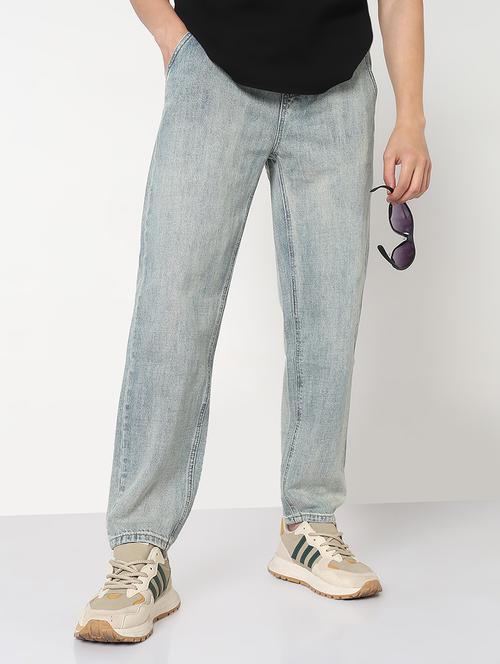 men solid mid rise straight fit jean - 21909001 - Standard Image - 0