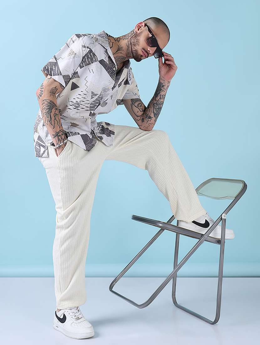 men printed short sleeve regular fit casual shirt - 21909018 -  Standard Image - 4