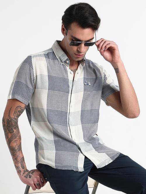men checkered short sleeve regular fit casual shirt - 21909051 - Standard Image - 0