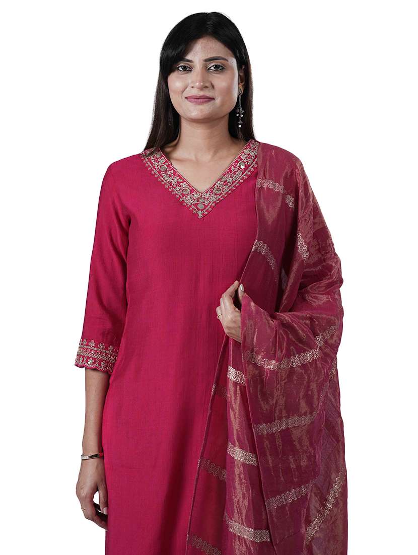 women three quarter sleeve kurta pant with dupatta set - 21909077 -  Standard Image - 4