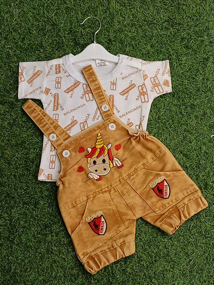 boys printed t-shirt & dungarees sets  - 21909316 -  Standard Image - 1