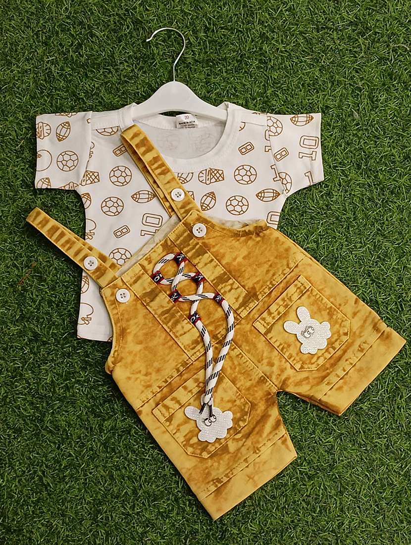 boys printed t-shirt & dungarees sets  - 21909323 -  Standard Image - 1