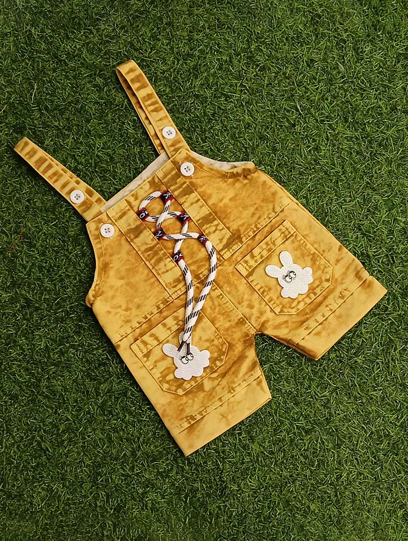 boys printed t-shirt & dungarees sets  - 21909323 -  Standard Image - 4