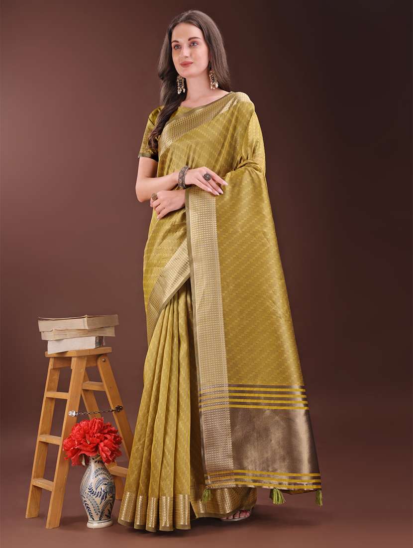 women self design bordered saree with blouse - 21909376 -  Standard Image - 1
