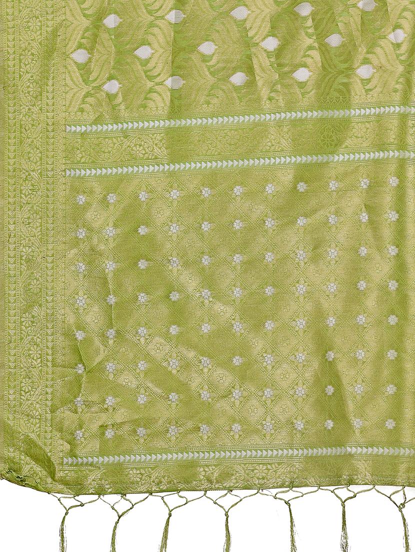 women self design banarasi saree with blouse - 21909398 - Standard Image - 4
