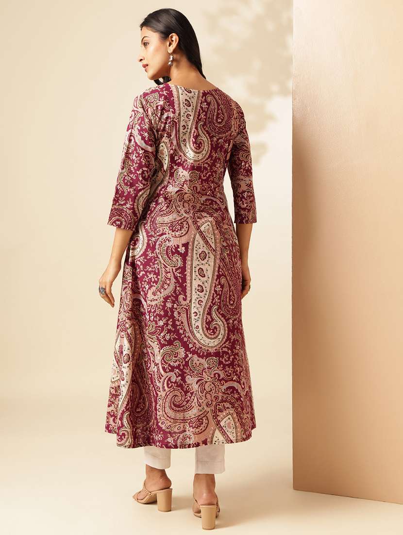 women three quarter sleeve a-line kurta - 21909594 - Standard Image - 4
