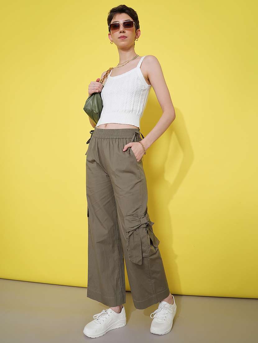 women white solid shoulder strap crop top - 21909790 -  Standard Image - 4