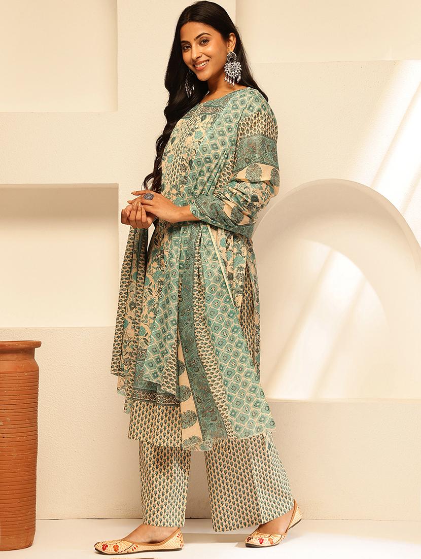 women three quarter sleeve kurta palazzo with dupatta set - 21909936 - Standard Image - 1