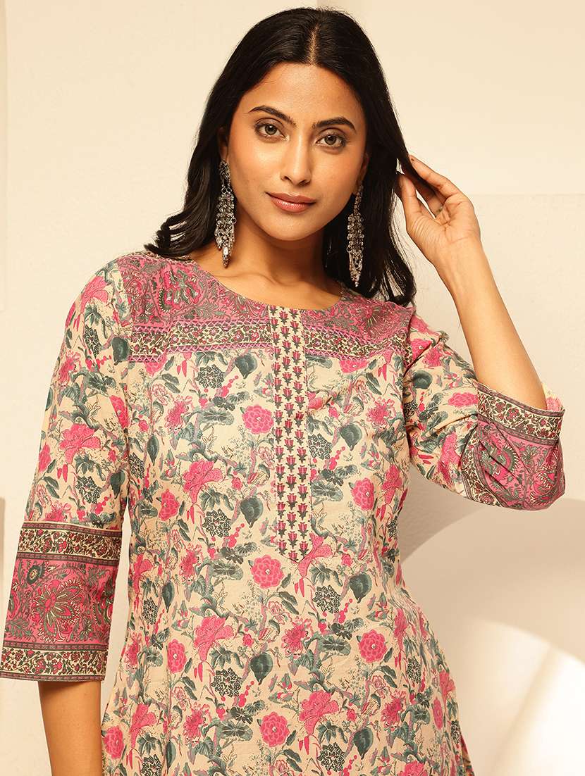 women three quarter sleeve kurta palazzo with dupatta set - 21909937 -  Standard Image - 4