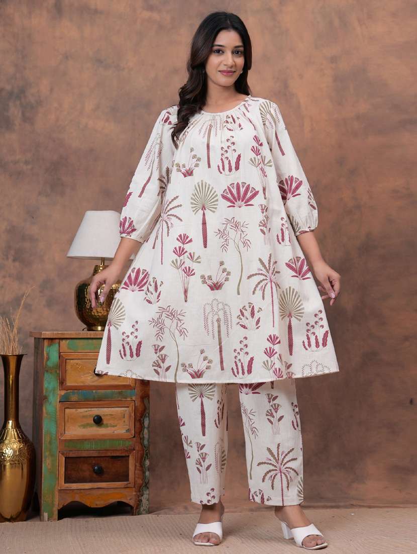 women three quarter sleeve kurta pant set