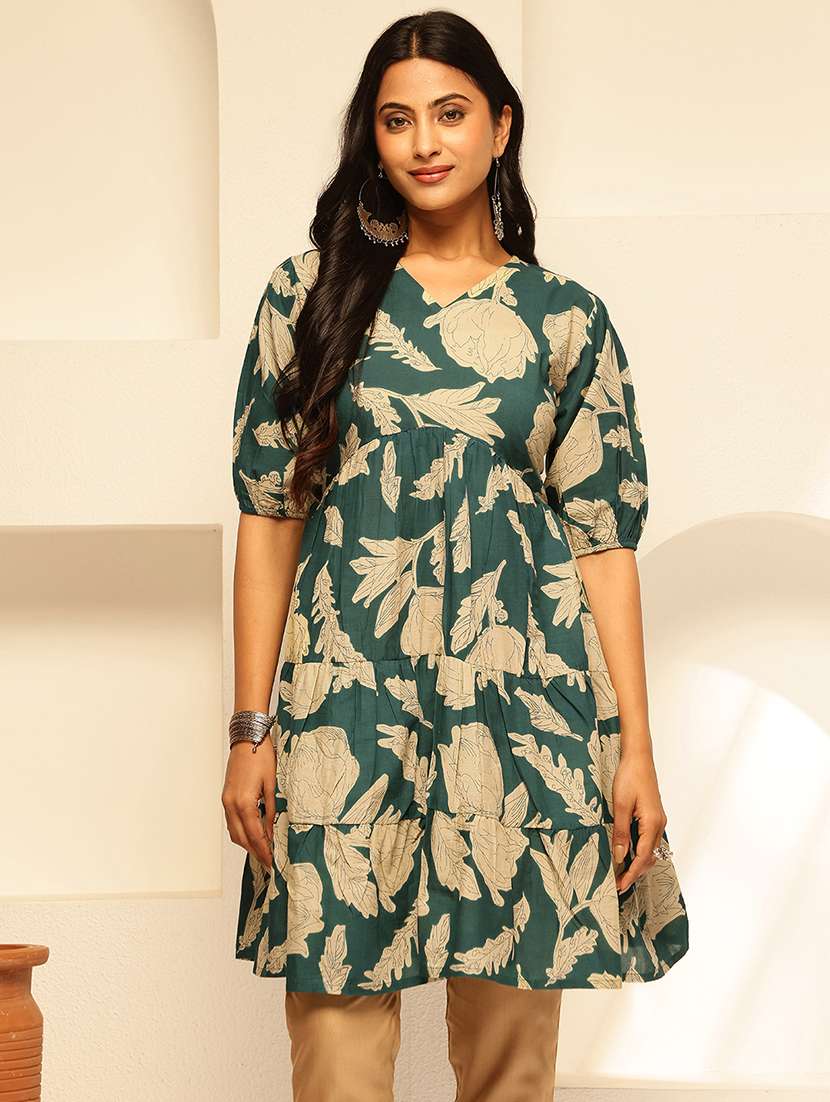 womne printed puff sleeves tiered kurti