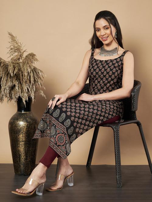 women floral printed sleeveless straight kurta - 21910393 - Standard Image - 0