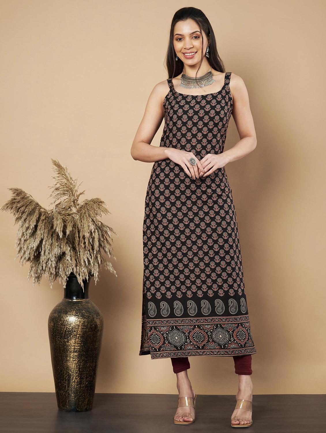 women floral printed sleeveless straight kurta - 21910393 - Standard Image - 1