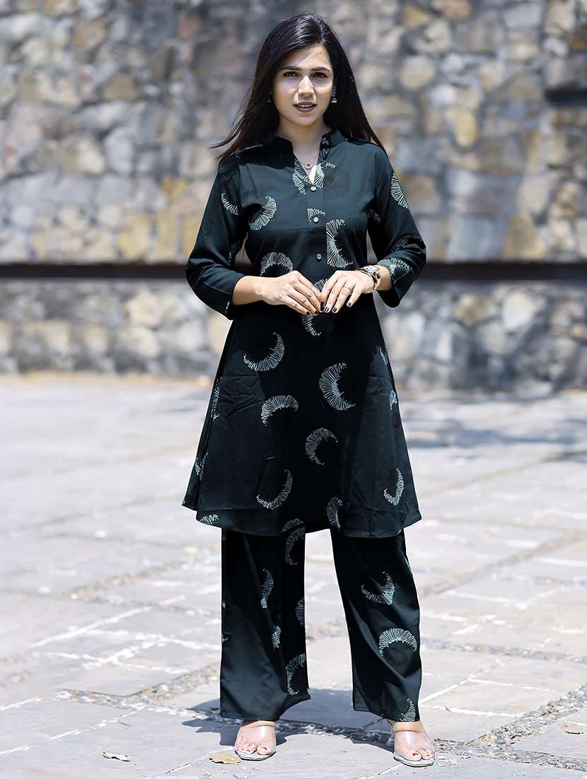 women printed three quarter sleeve ethnic co-ord set
