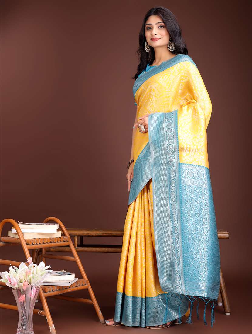 women self design bordered saree with blouse - 21911486 -  Standard Image - 1