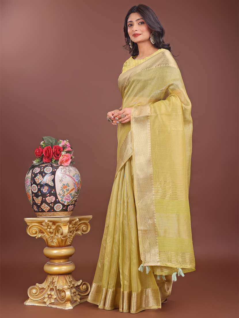 women solid with bordered saree with blouse - 21911500 -  Standard Image - 1