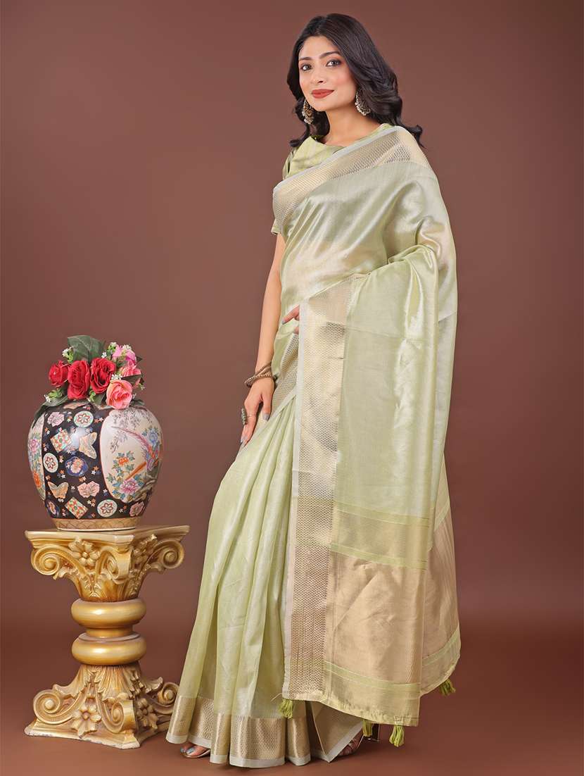women solid with bordered saree with blouse - 21911516 -  Standard Image - 1