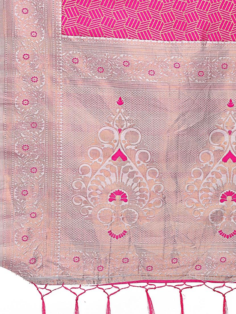 women self design bordered saree with blouse - 21911572 - Standard Image - 4