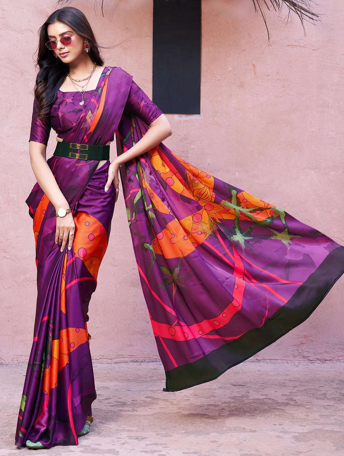 women printed casual wear saree with blouse