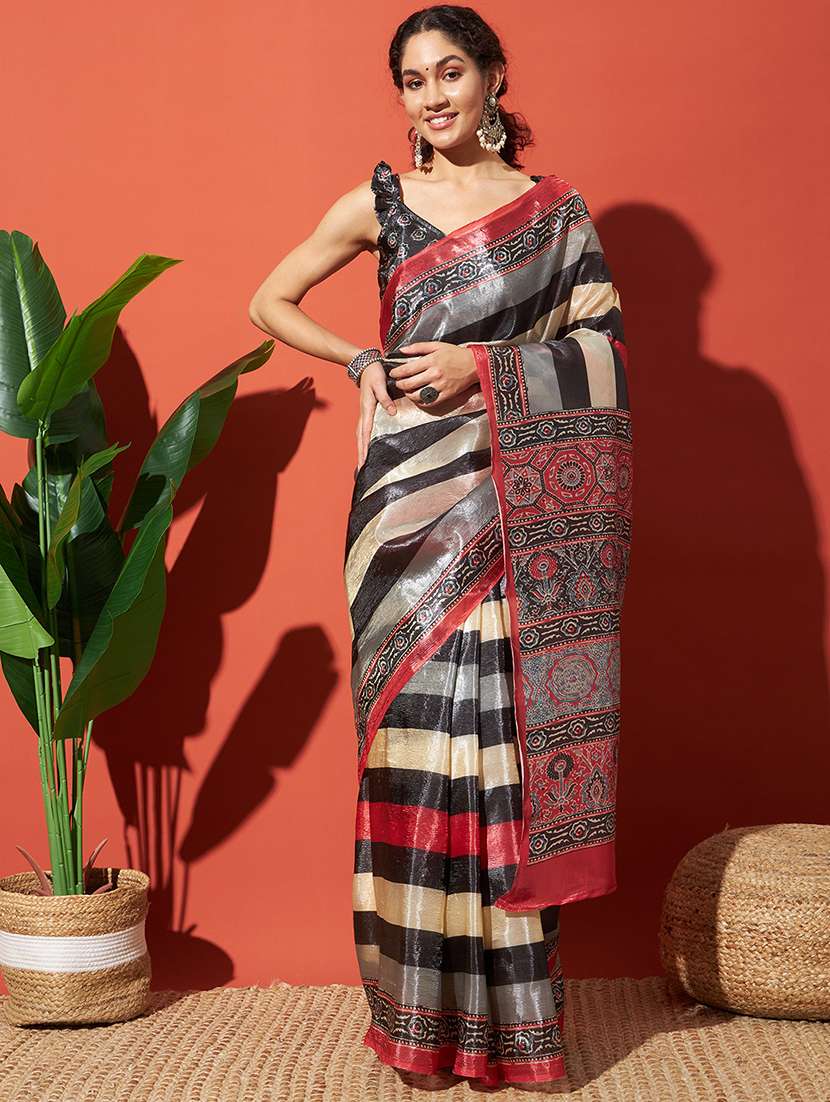 women printed casual wear saree with blouse