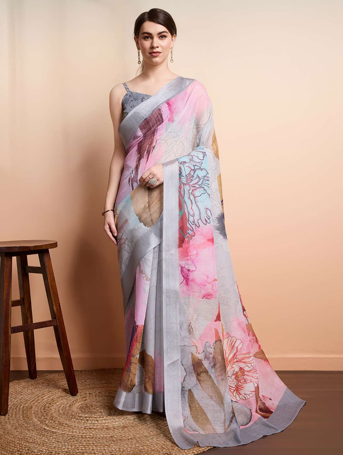 women printed casual wear saree with blouse