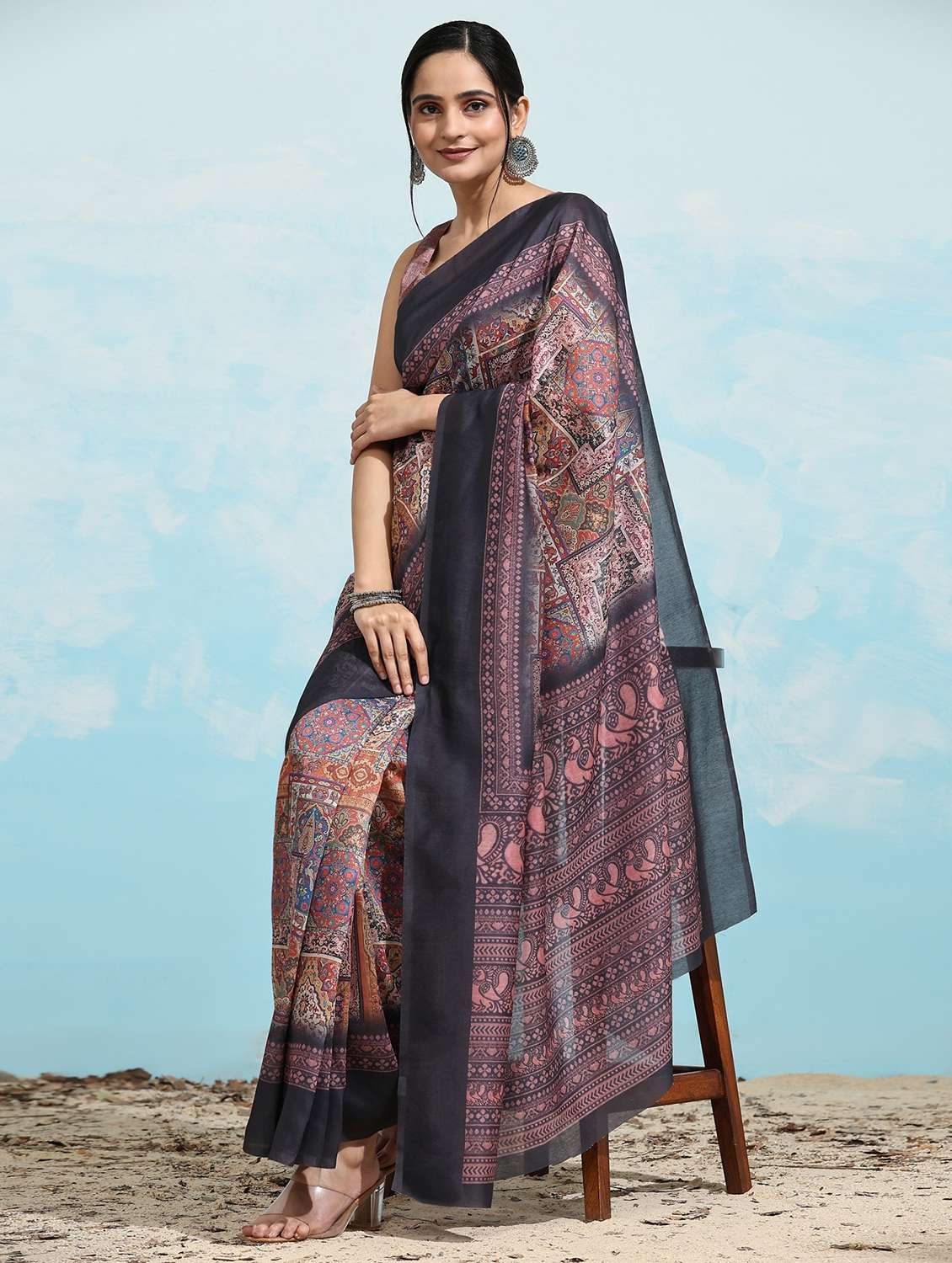 women printed casual wear saree with blouse