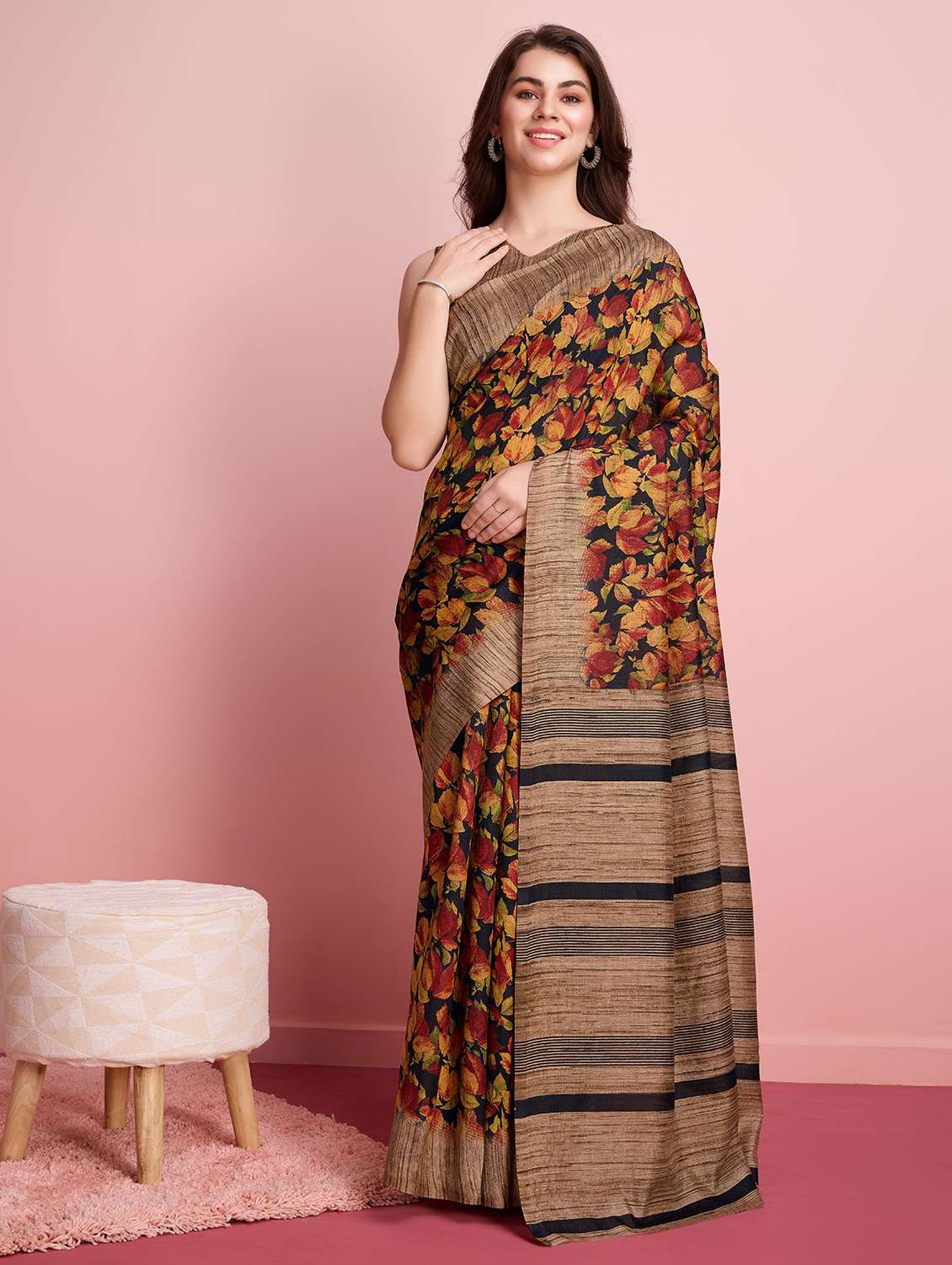 women printed casual wear saree with blouse