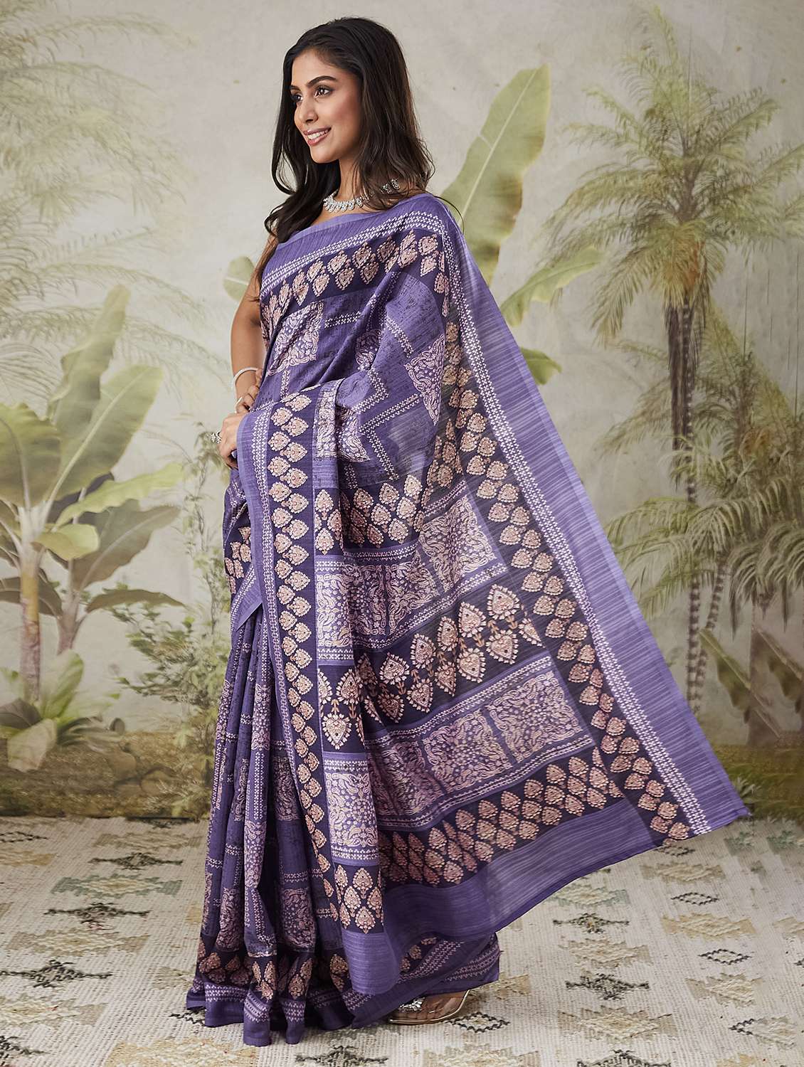 women printed casual wear saree with blouse - 21912348 -  Standard Image - 1