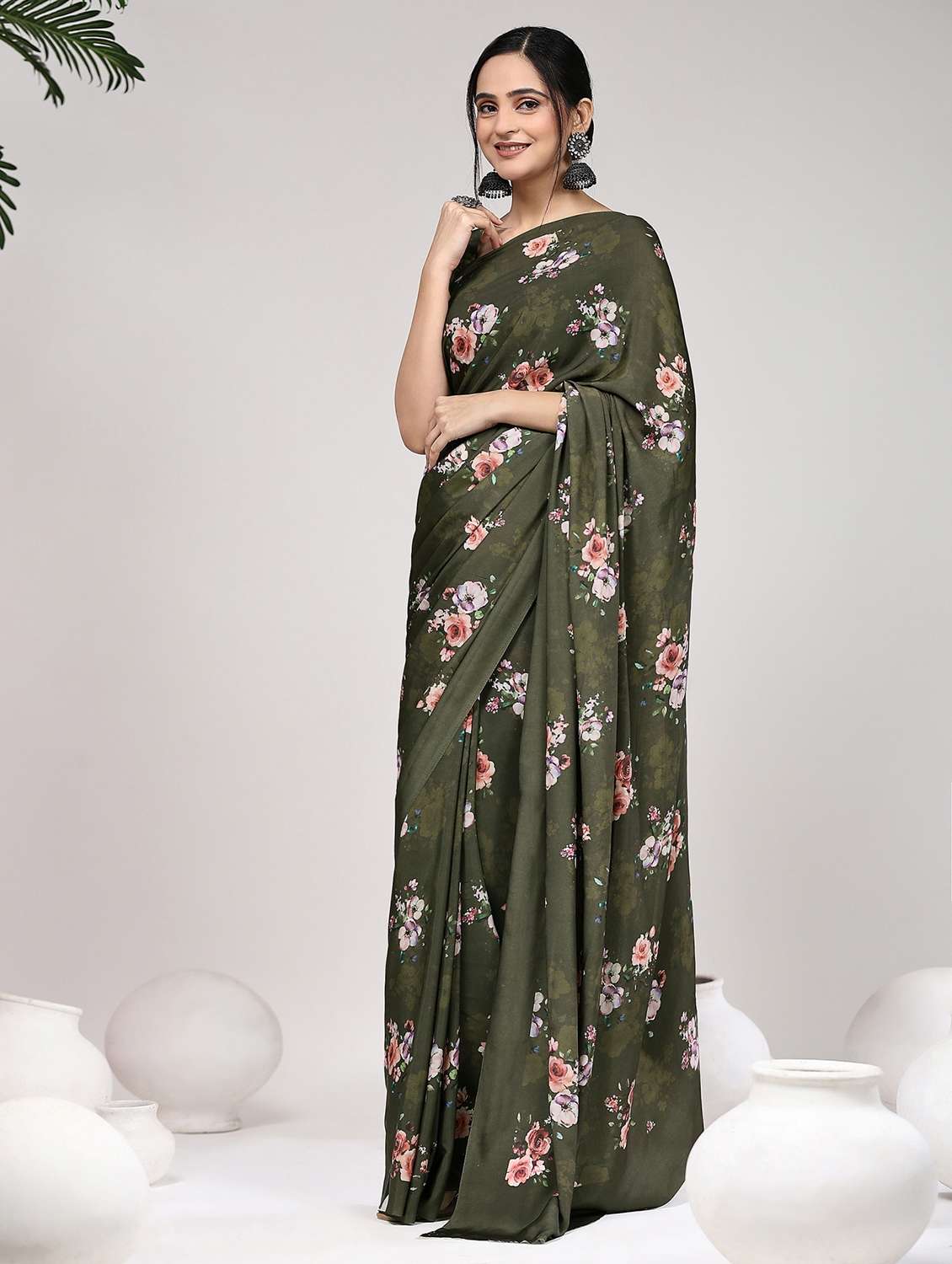women printed casual wear saree with blouse