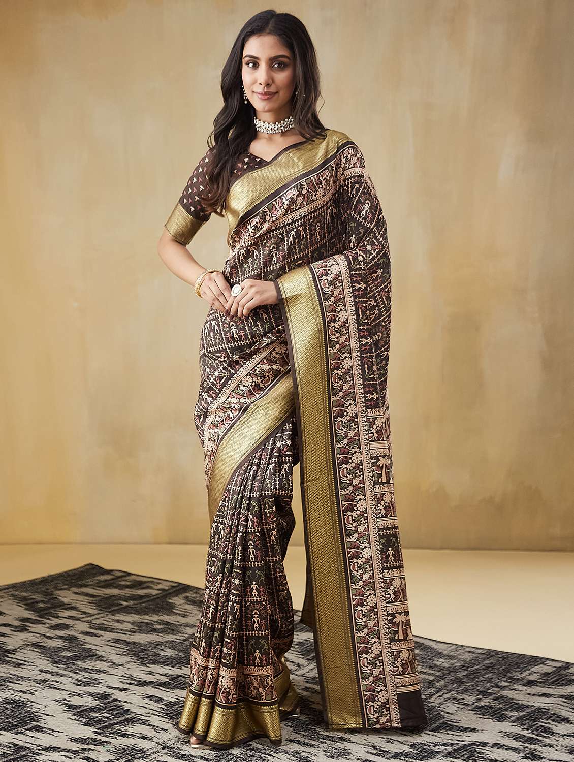 women printed casual wear saree with blouse - 21912431 -  Zoom Image - 0