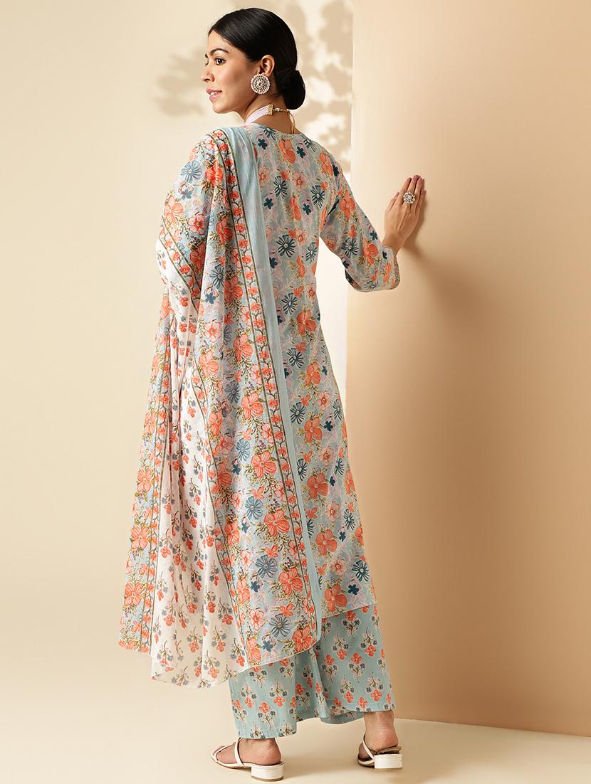 women three quarter sleeve kurta palazzo with dupatta set - 21913220 - Standard Image - 4