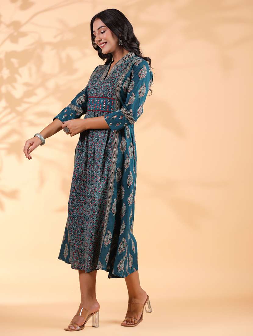 women printed three quarter sleeve a-line ethnic dress - 21913256 - Standard Image - 4