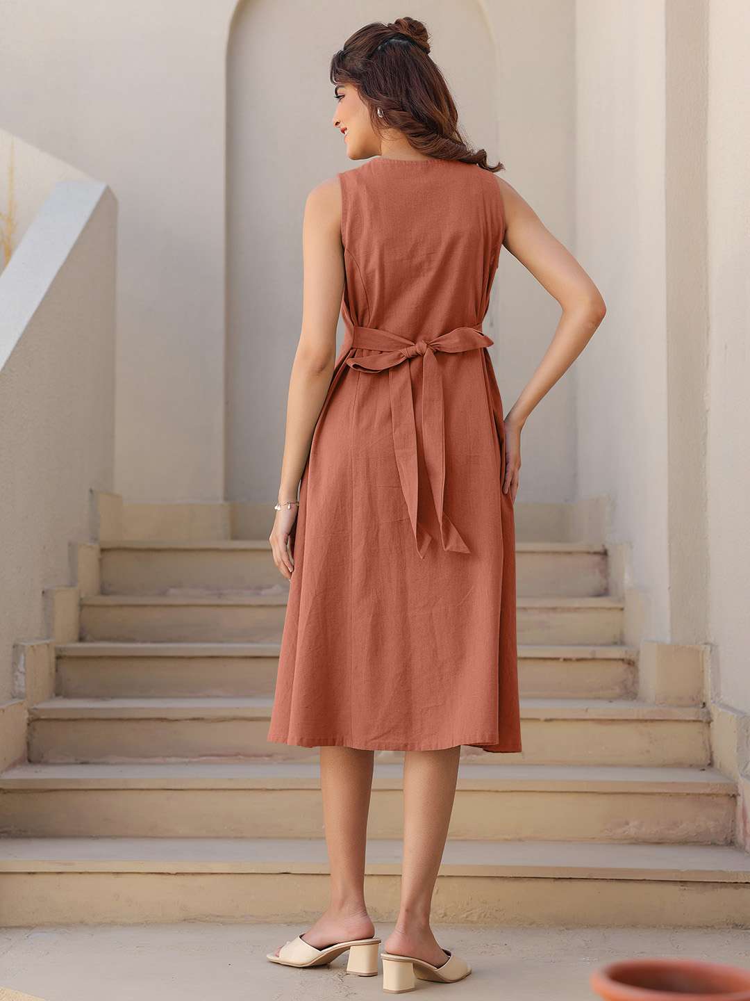 women solid sleeveless a-line dress - 21913593 - Standard Image - 4