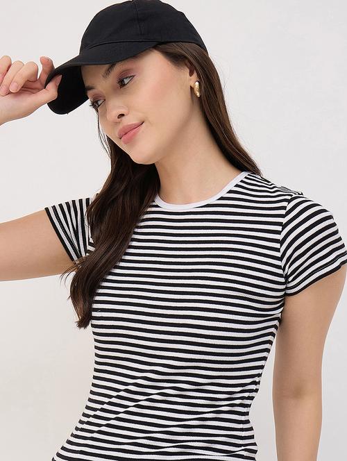 women striped round neck t-shirt - 21914021 - Standard Image - 0