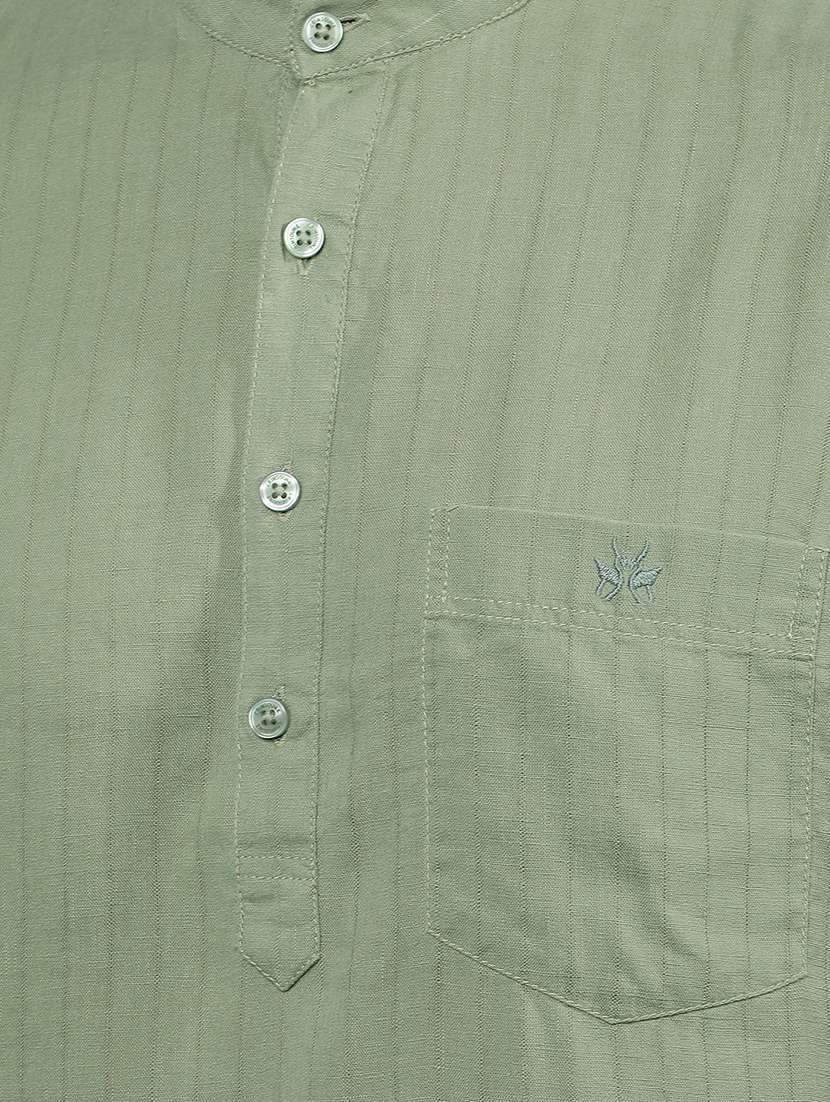 men solid mandarin neck short kurta - 21914228 -  Standard Image - 4
