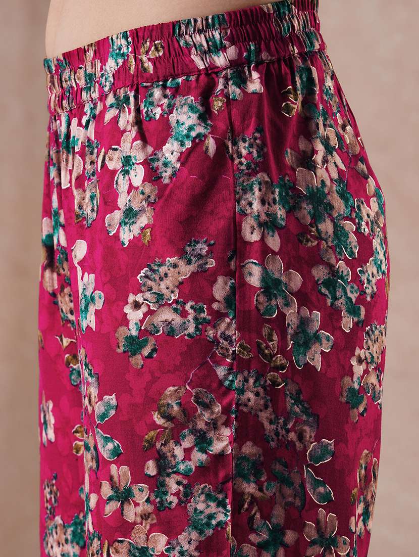 women magenta halter neck kurta palazzo set - 21915408 -  Standard Image - 4