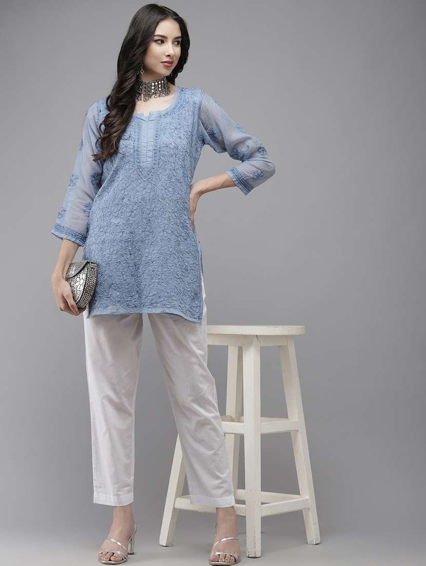 women three quarter sleeve chikankari straight kurti - 21916119 - Standard Image - 4