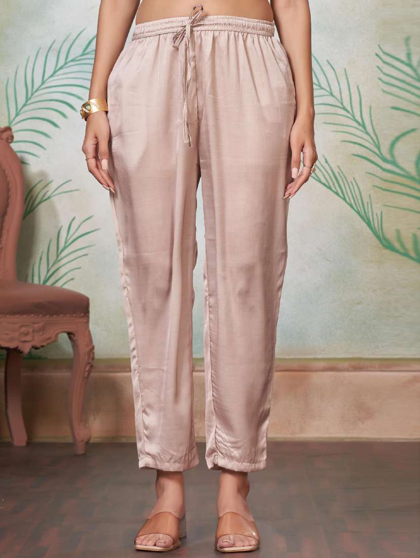 women three quarter sleeve kurta pant set - 21916156 - Standard Image - 4