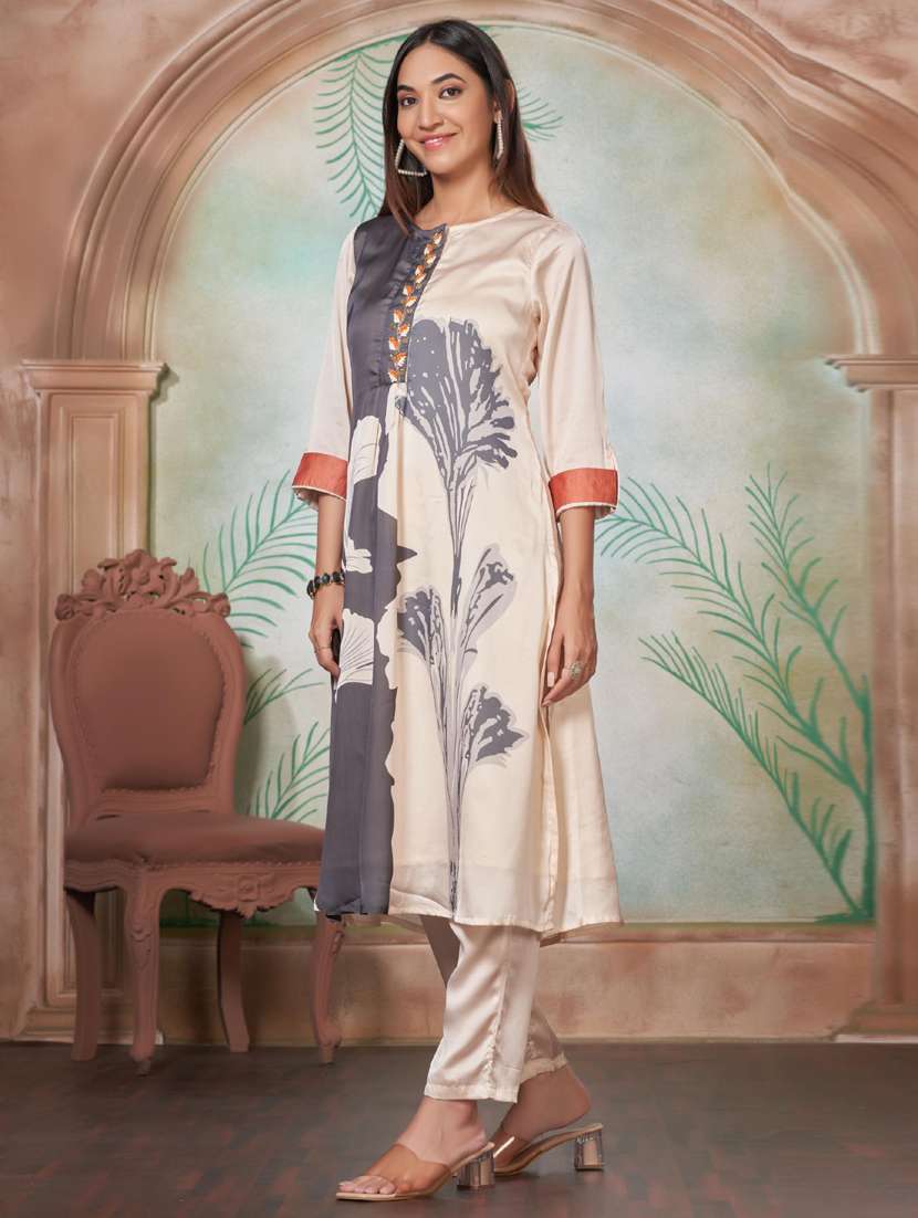 women three quarter sleeve kurta pant set - 21916160 -  Standard Image - 1