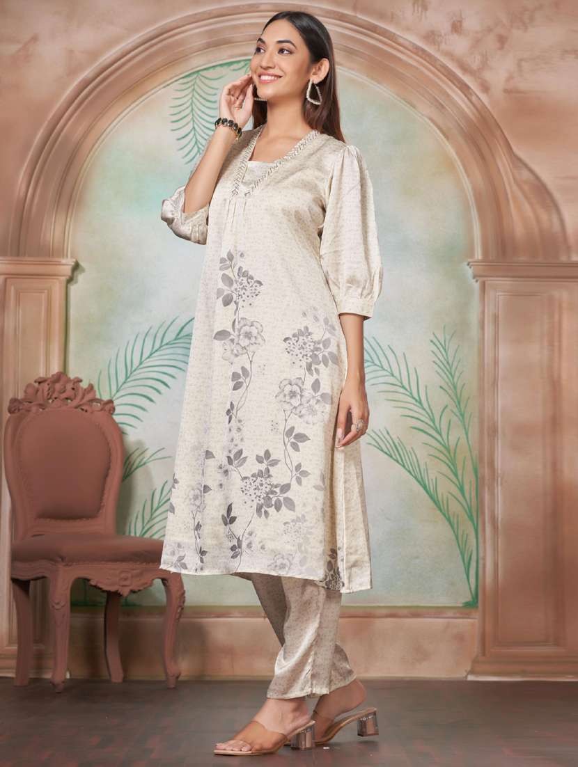 women three quarter sleeve kurta pant set - 21916161 - Standard Image - 1