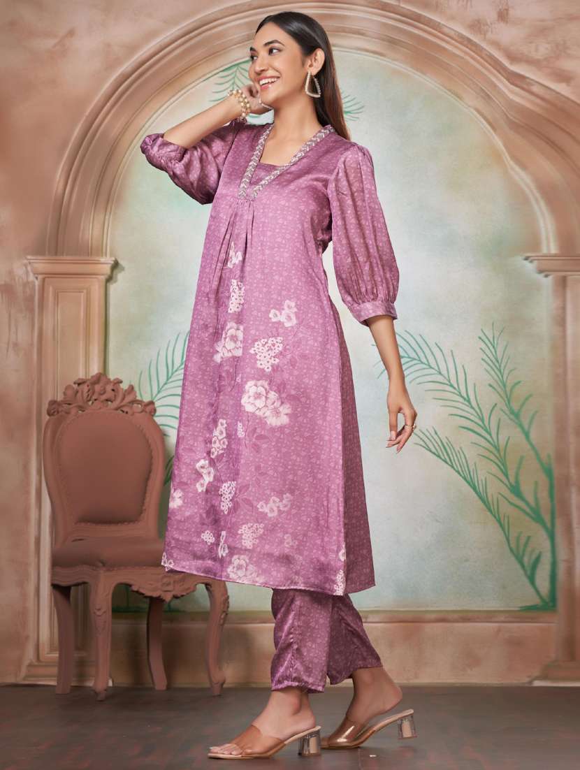 women three quarter sleeve kurta pant set - 21916162 - Standard Image - 1