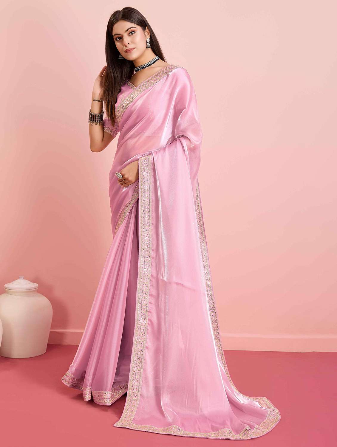 women solid with bordered saree with blouse - 21916245 -  Standard Image - 1