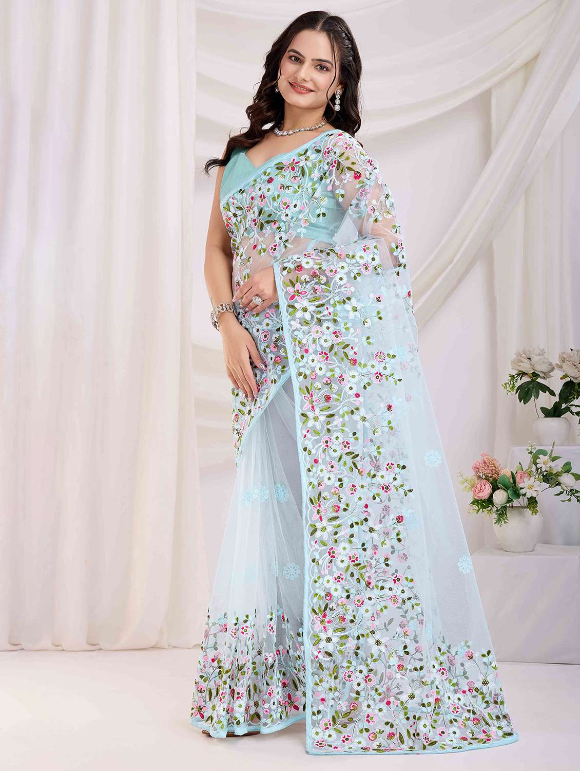 women floral embroidered saree with blouse - 21916260 -  Standard Image - 1