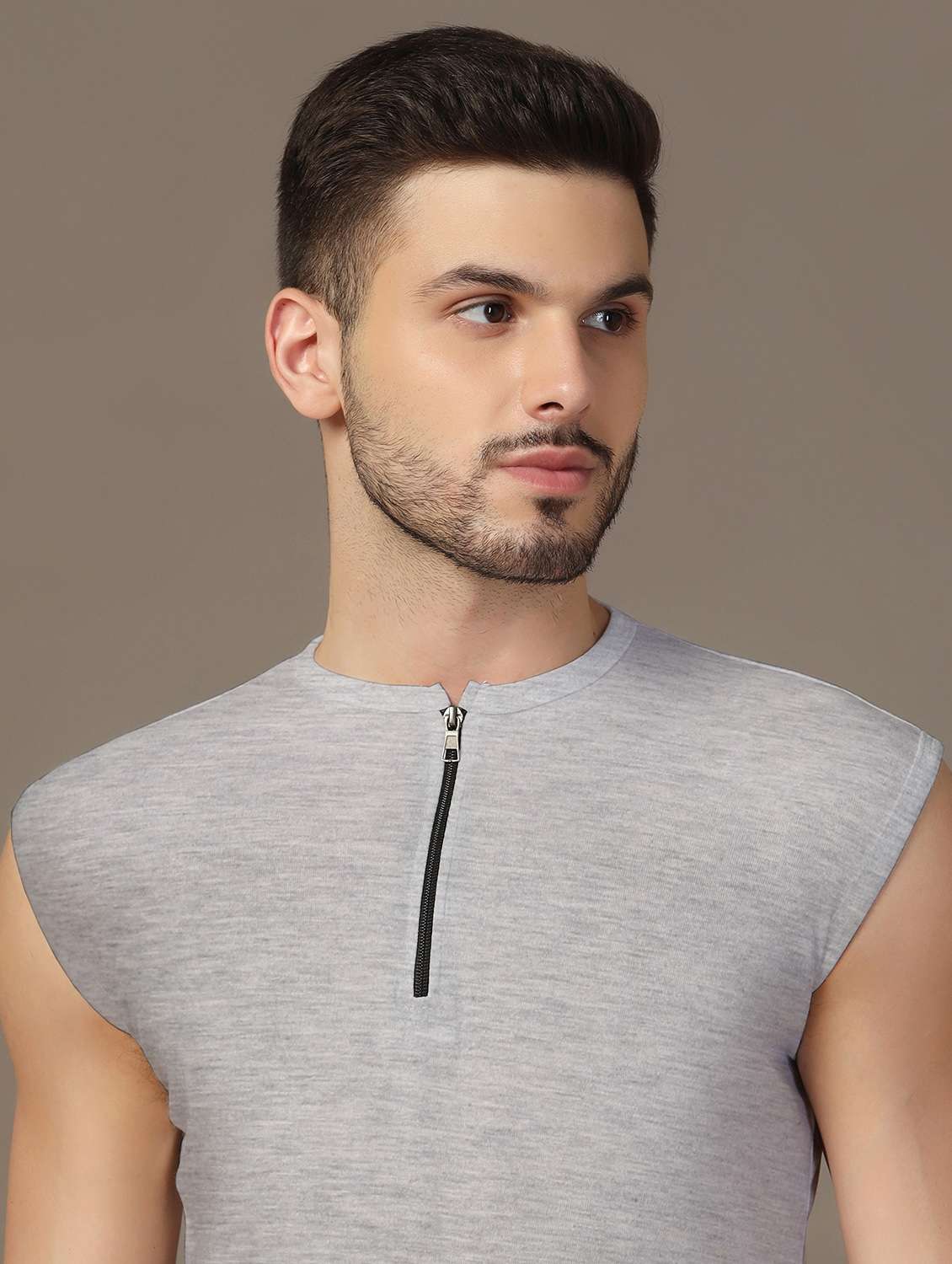 men solid round neck sleeveless t-shirt - 21916317 - Standard Image - 4