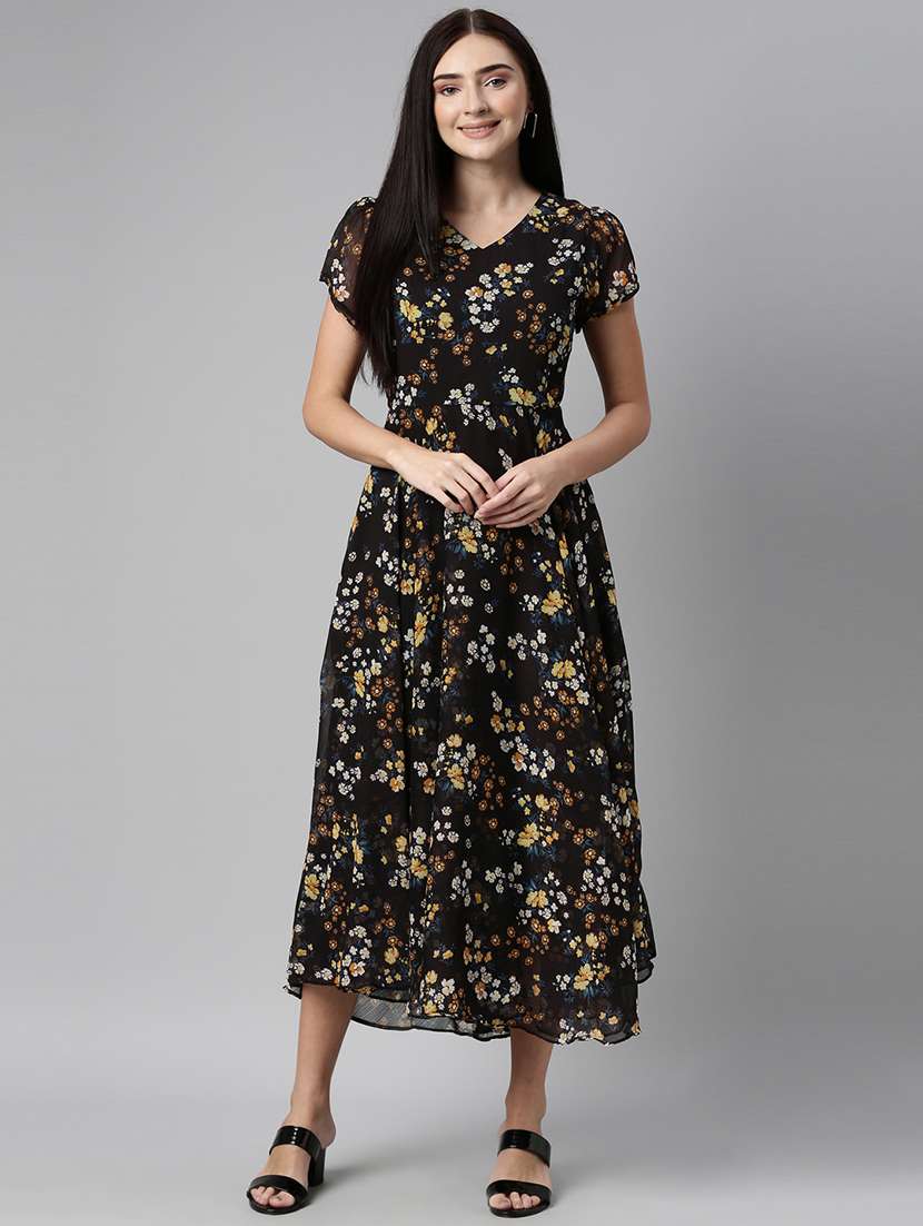 women black floral printed short sleeve fit & flare dress