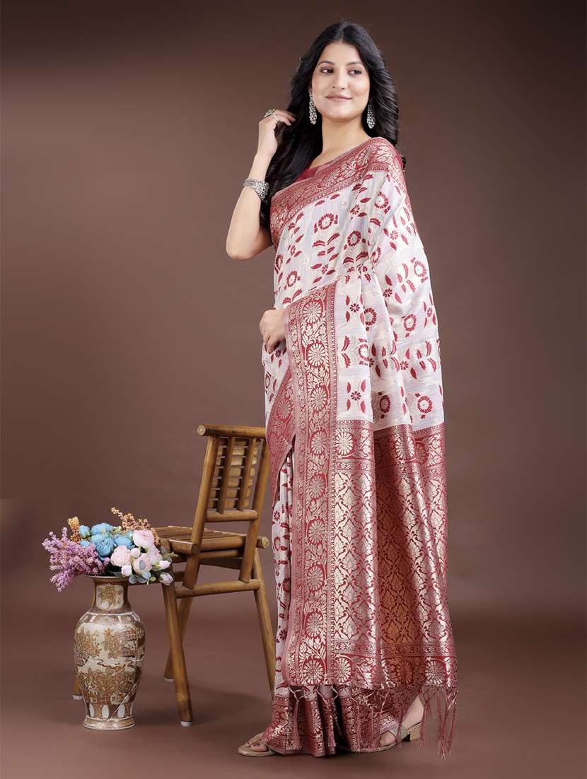 women self design bordered saree with blouse - 21916570 -  Standard Image - 1