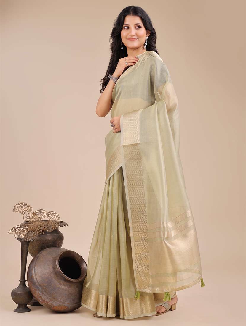women solid with bordered saree with blouse - 21916595 -  Standard Image - 1